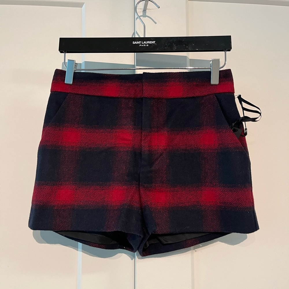 *NWT* Bebe Size 6 Red Plaid Hot Pant Shorts